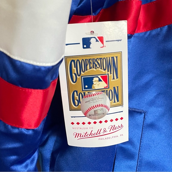 Mitchell & Ness Chicago Cubs Throwback Satin Bomber Jacket Size 2XL - Picture 4 of 6